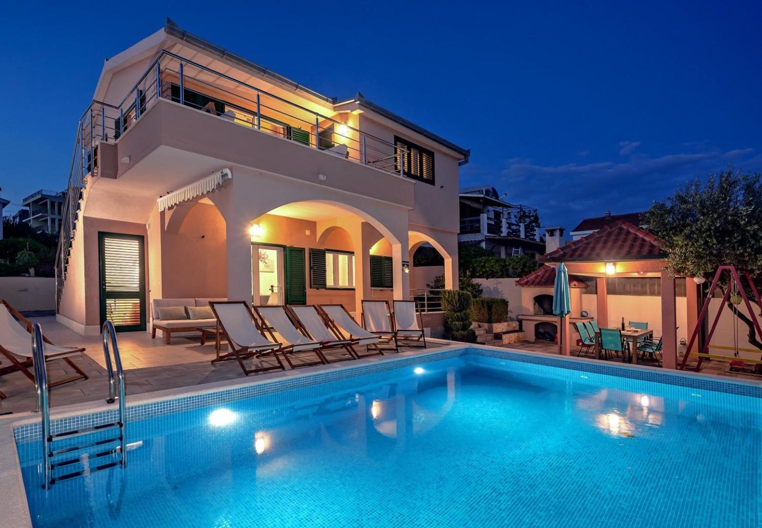 Sea Flower Beachfront Villa Sevid Luaran gambar